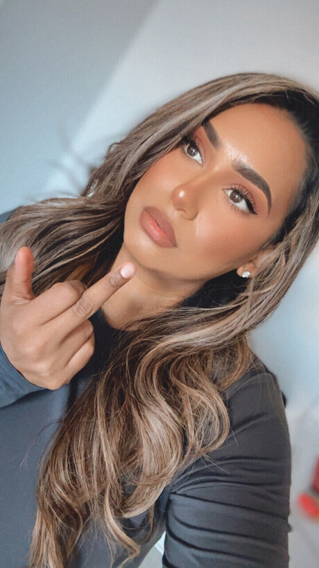 Goddess Lillyyy erwachsene heiße fotos