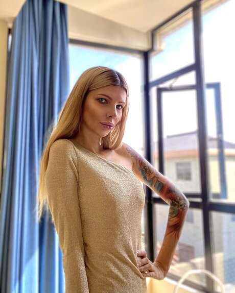 Alyona erwachsene perfekte galerien