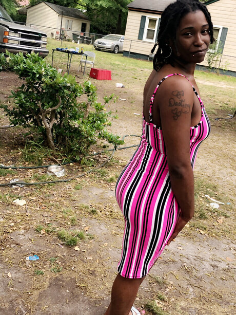 Destiny Jefferson erwachsene top bilder