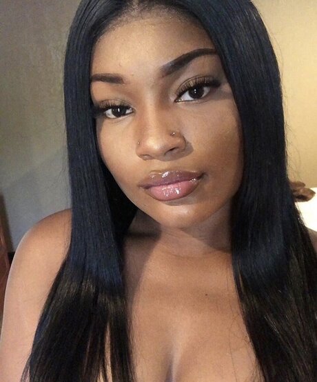 Alaijah top nackte fotos