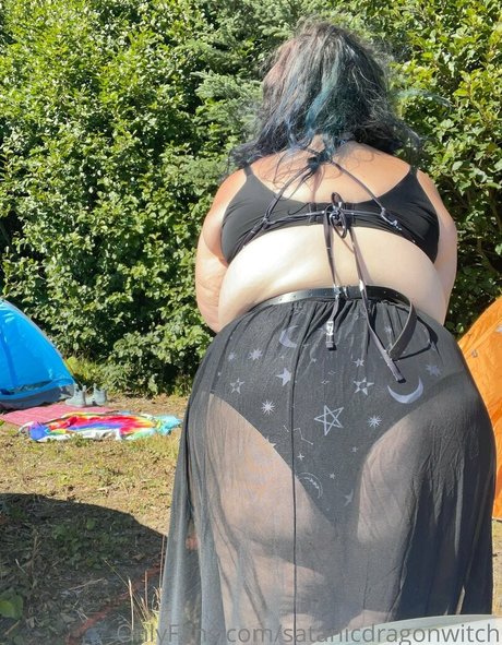 satanicdragonwitch perfekte sex bilder