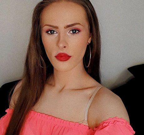 Nikki Harper schauspielerin sex bilder