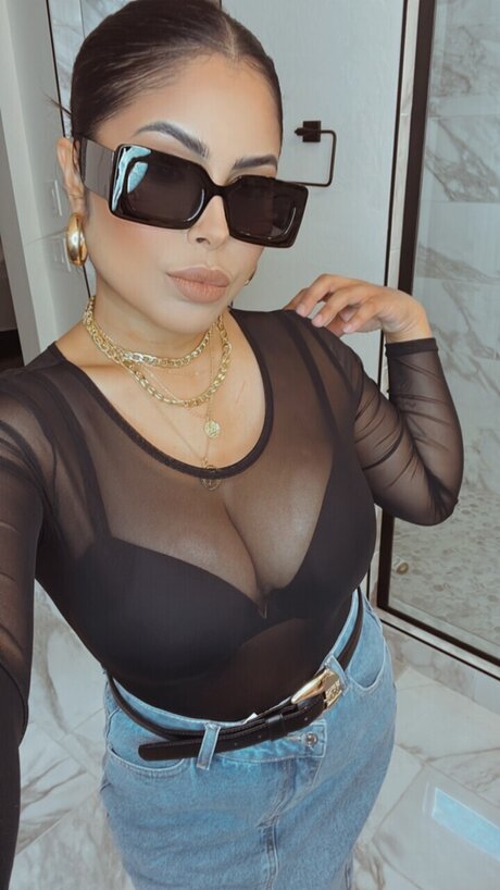 Michelle A porno erwachsene galerien