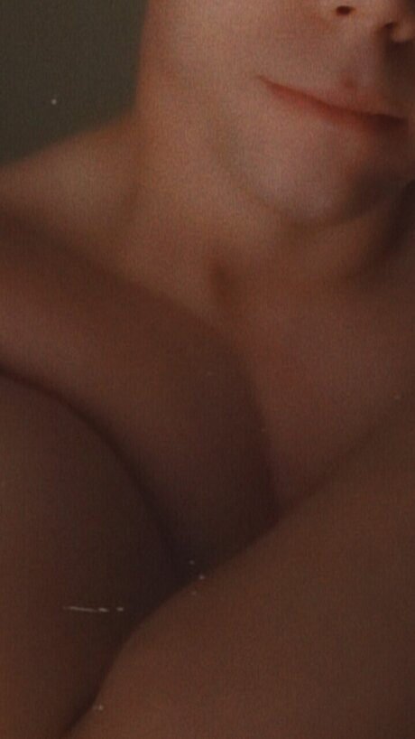 Demesto nackt akt bilder