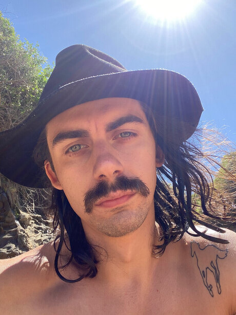 Logan Mercer schöne erotische fotos