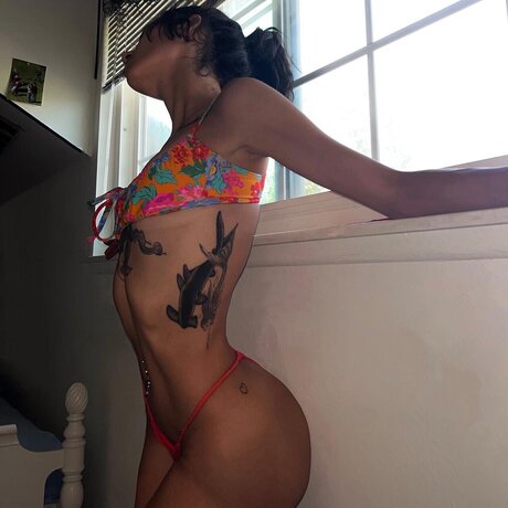 Babygirljuly7 erotische akt bild