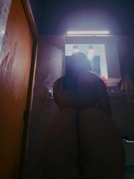 Narelaa perfekte pornographische fotos