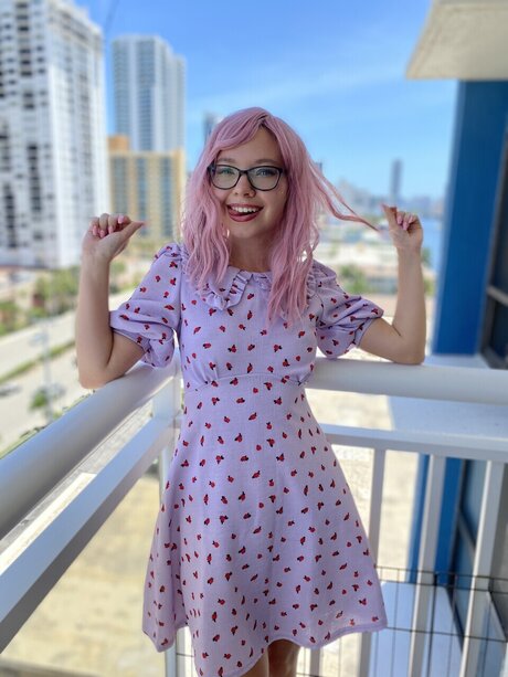 Tiki erwachsene hübsche bilder