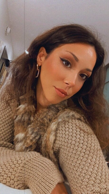 PrettyGirl NeckCracks kostenlose sexy galerie