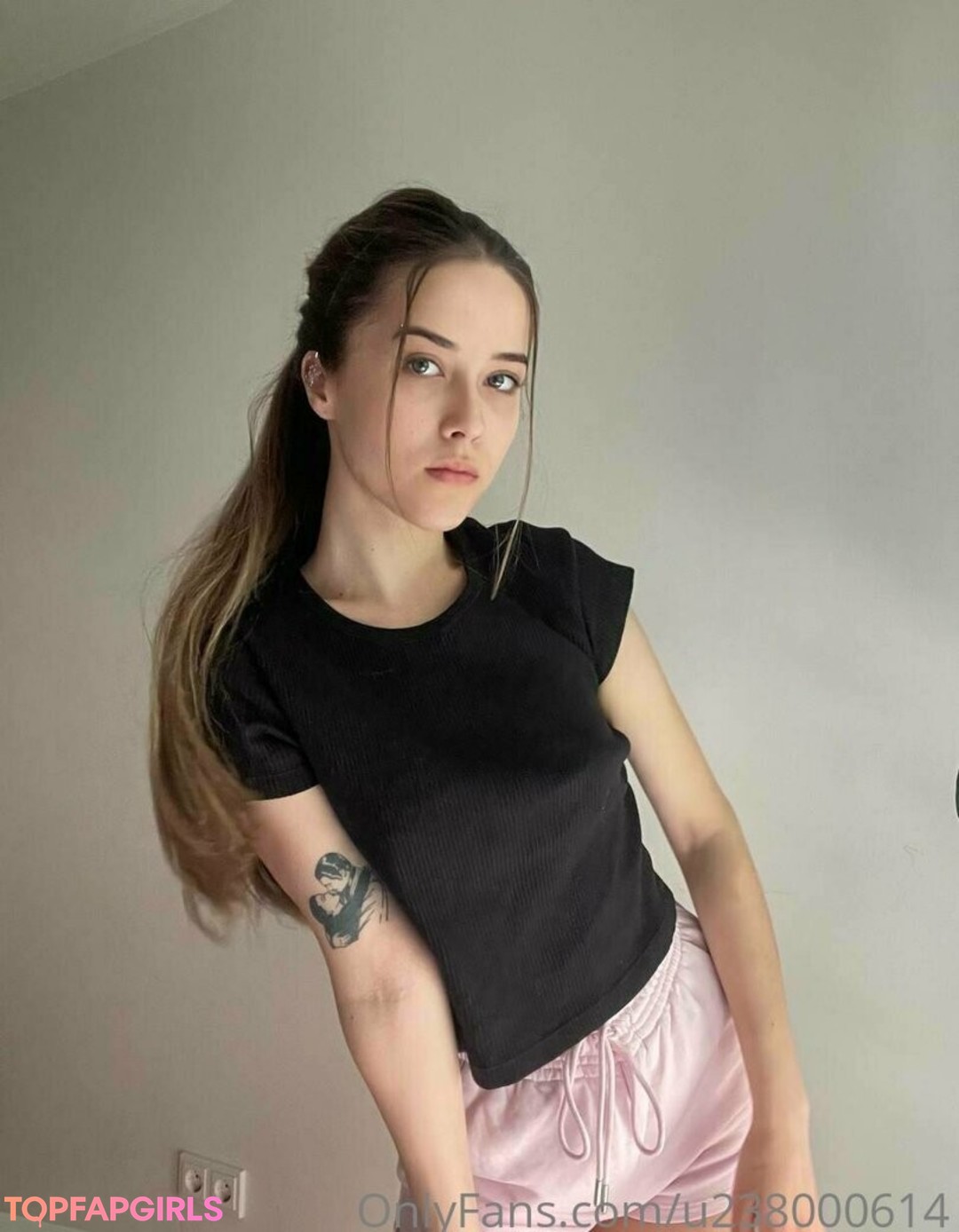 dünnes baby nur fans sexy erotische fotos