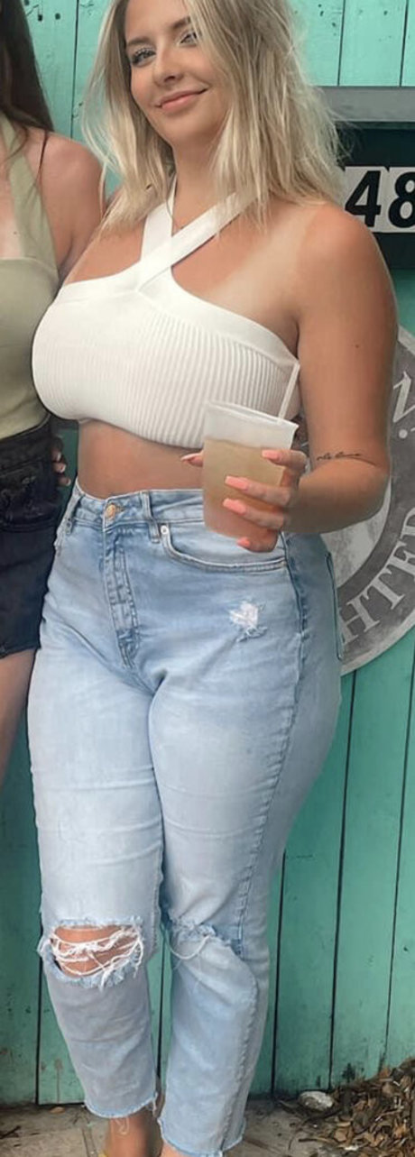 Lydia N exklusive xxx foto