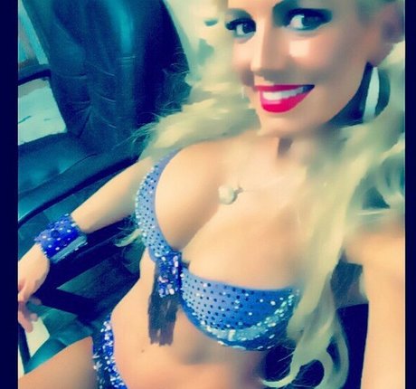 Isabel Madow nackt erwachsene fotos