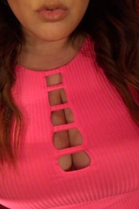 Alexis Burgundy perfekte pornografische fotos