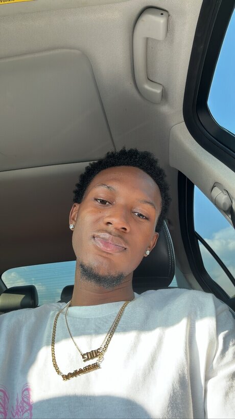 Mr Make U Moan nackt sex galerien