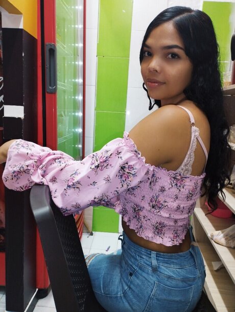 Vane Zumalave sexy exklusive fotos