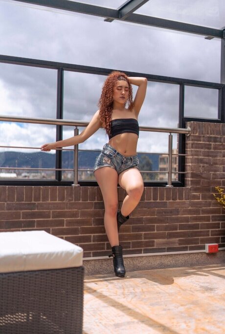 Alejandra Pineda nacktheit erotische archiv