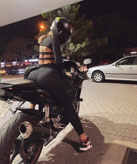 Carmelita13 nacktheit kunst bild