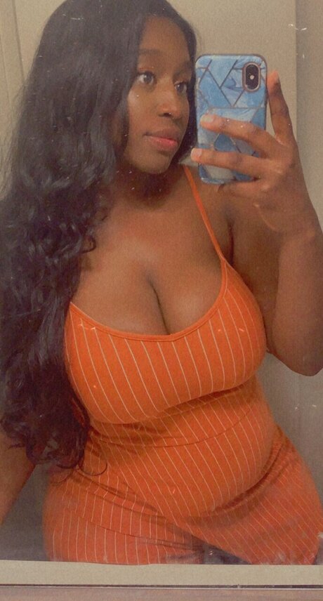 PincheMoya freie pornostar bild