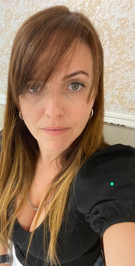 Photos by Brenna nackt sexy fotos