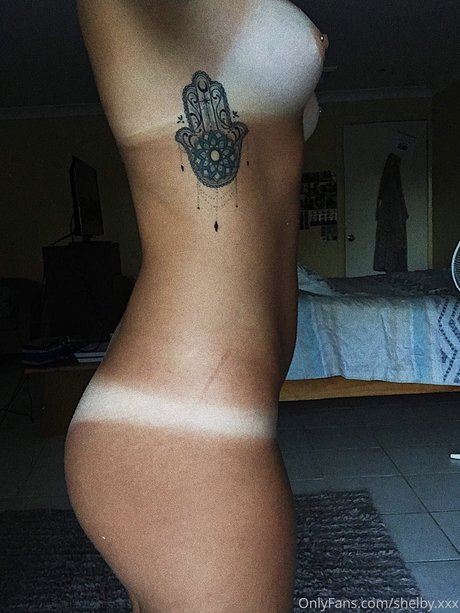 Shelby Lucisano erotische nackt archiv