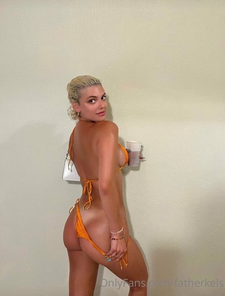 hängetitten onlyfans kostenlose nackte bild