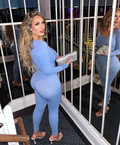 Lisa Amber nackt heiße bild