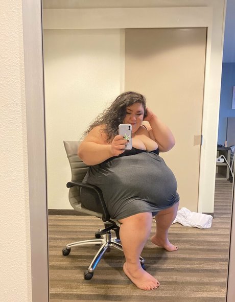 thicksadworld nette pornostar bilder