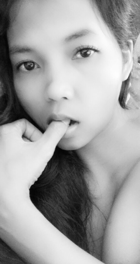 mollige asiatische onlyfans kunst bilder