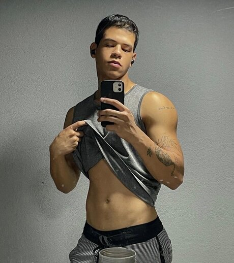 Filipe Ojeda model sex galerie