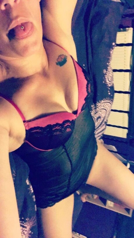 Peachie2020 model freie fotos