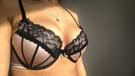 sofia sendinger pornostar bild