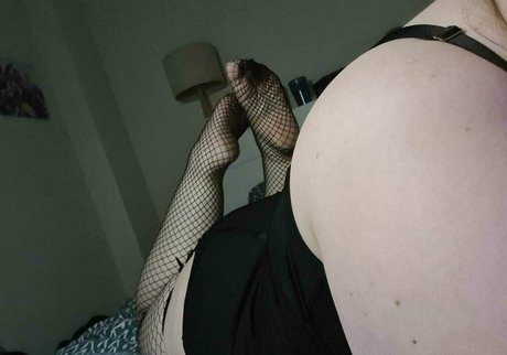 bigtitsthiccthighs97 nackte archiv