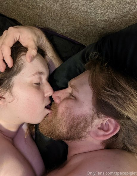 vollbusige brünette onlyfans kunst erotische bilder