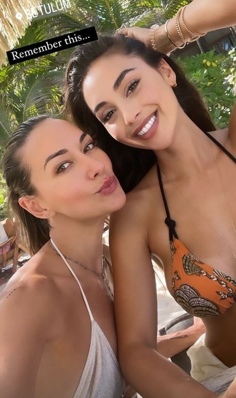 Tasya Teles nackt kunst bild