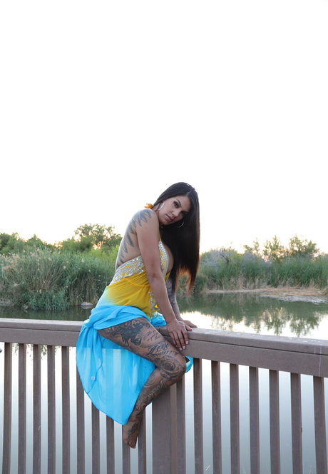 prettygrlrocky model galerien