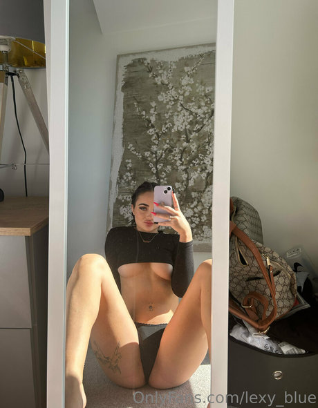 lexy blue perfekte hd galerie