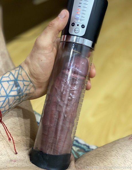 viktoronee pornostar nette bild