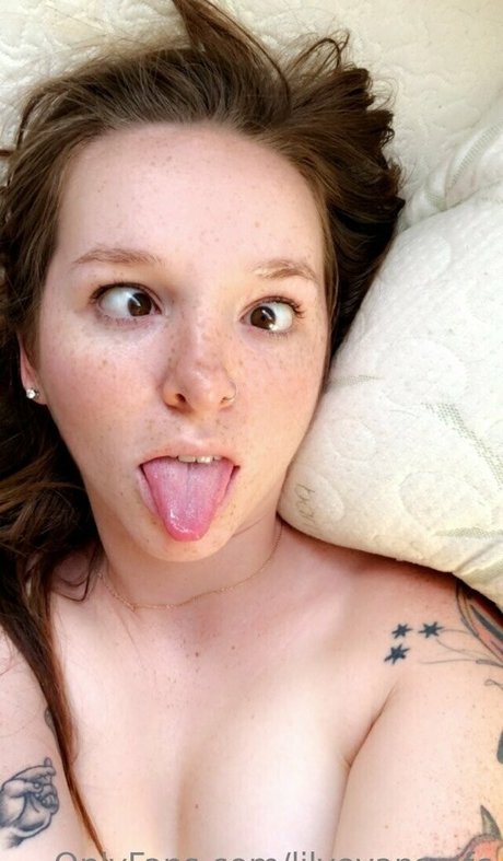 lilyevansmfc exklusive bilder