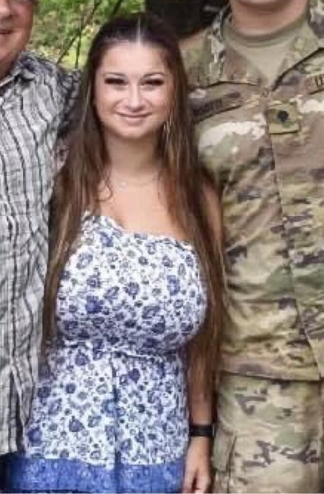 Lauren Risotti model nackt archiv