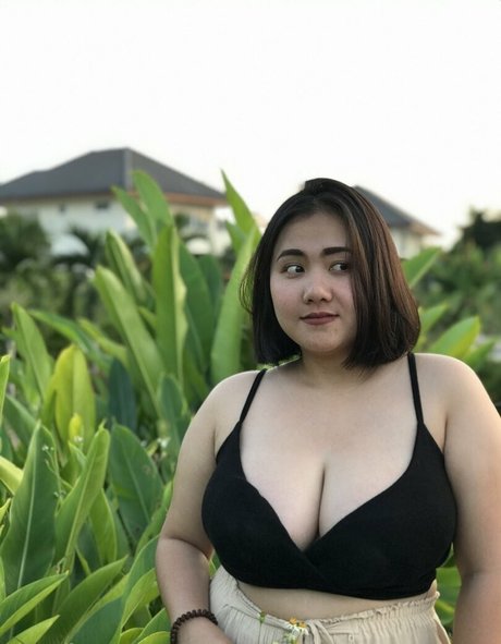 Phiromya Pangyouk perfekte sex fotos