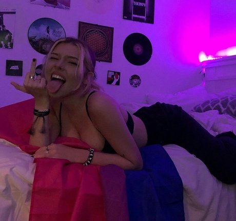 Ohkailno schauspielerin nackt foto