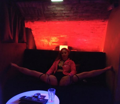 larraphoenix perfekte hd galerien