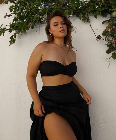 Venezia Cruz xxx freie bilder