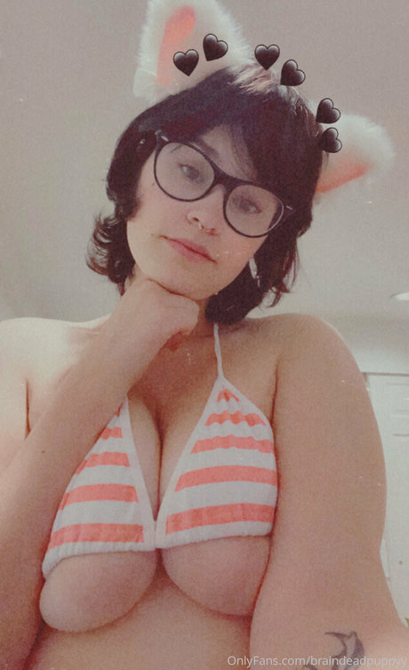 cl0wnpwuppy pornostar nacktheit bild