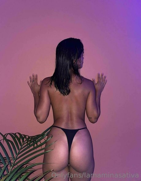 Iamsativaaxo pornostar nackte bild