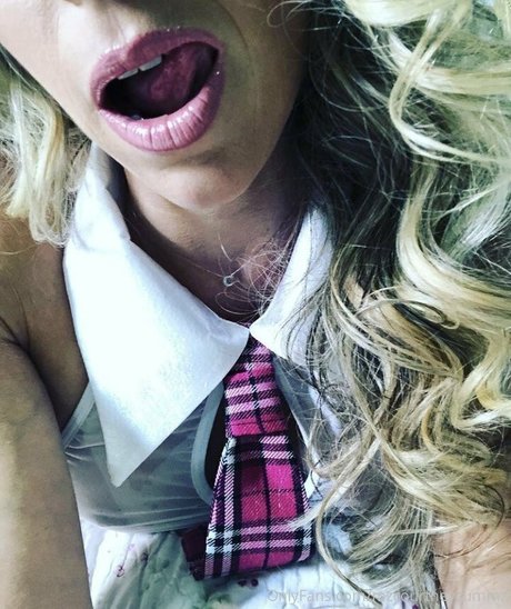 mzcourtneycummz sexy hübsche bilder