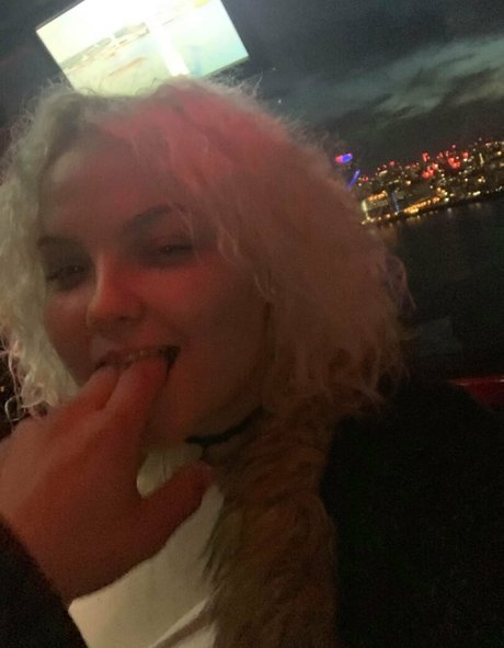 moniiquexxx erwachsene fotos