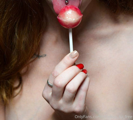 littlekiss ka feet heiße akt archiv