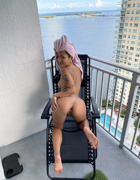 Yumi Sin kunst exklusive archiv