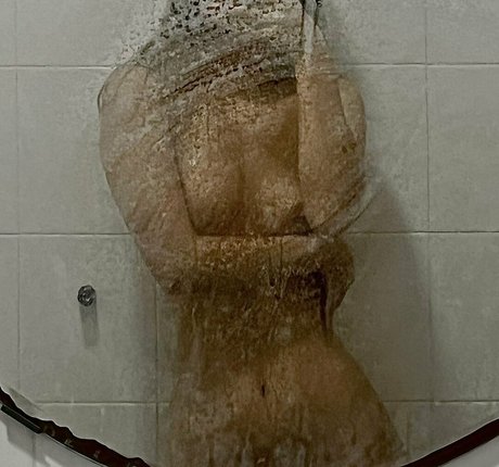 chxsy pornostar akt bilder